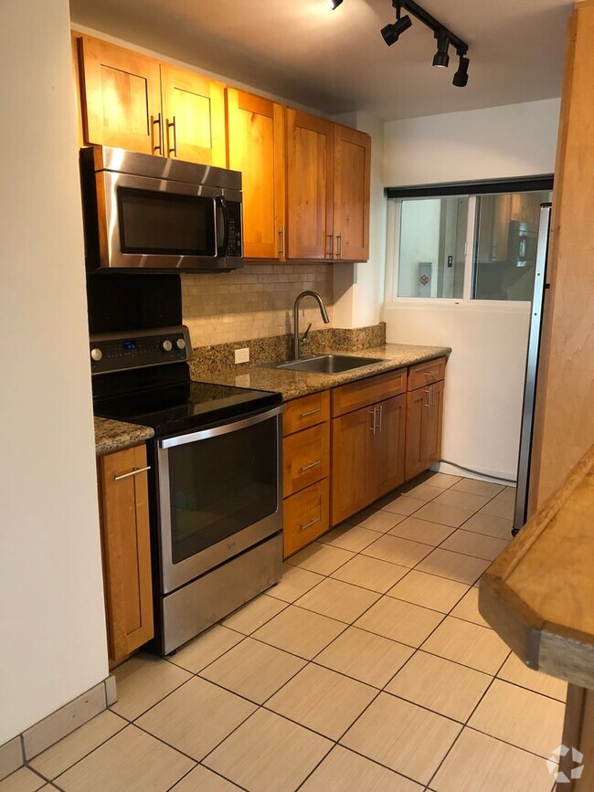 Building Photo - 2/2/1 at Iolani, University and Kapiolani ... Unit 303 Rental