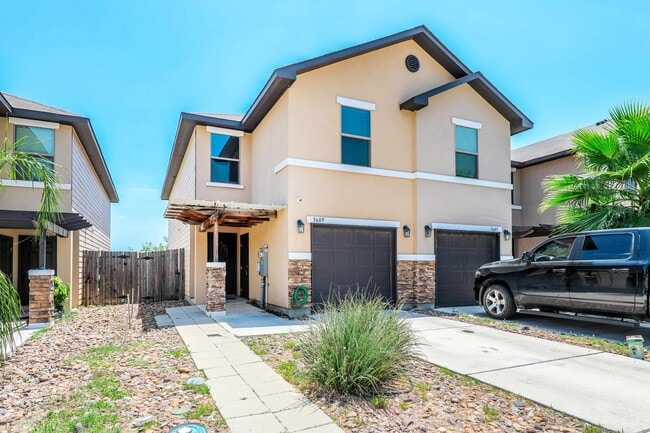 Building Photo - 5609 Montevista Dr Unit 5609