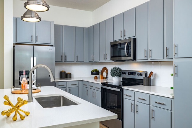 Photo - Legacy Universal