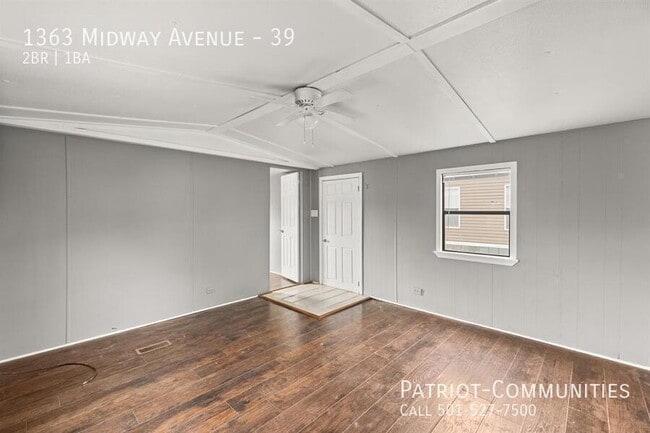 Photo - 1363 Midway Ave