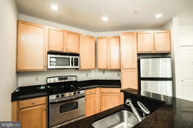 Kitchen - 2665 Prosperity Ave Unit 209 Rental