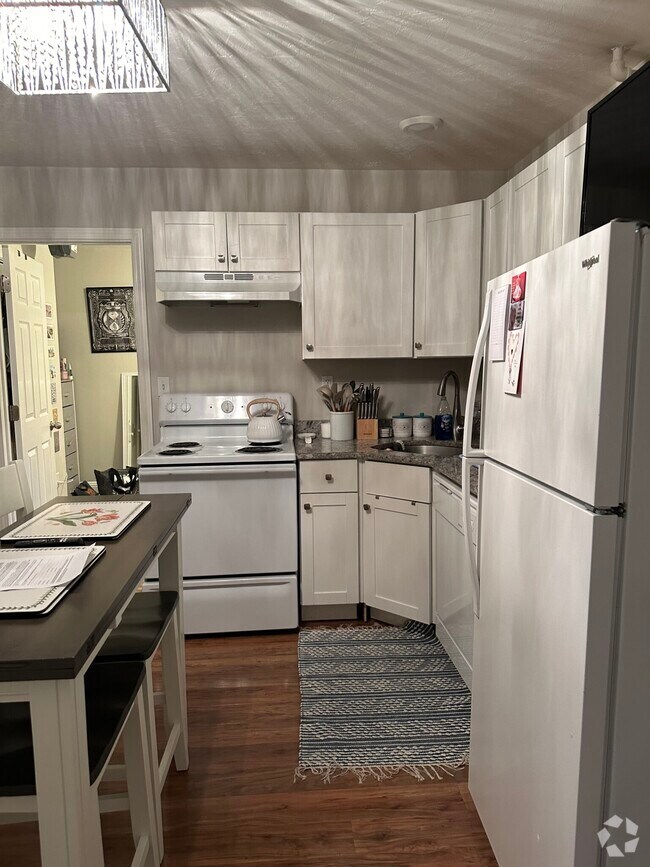 Building Photo - 226 Hanover St Unit 15 Rental
