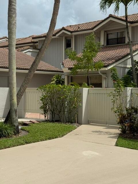 Photo - 505 Prestwick Cir