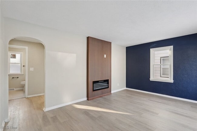 Photo - 21316 Watson Rd