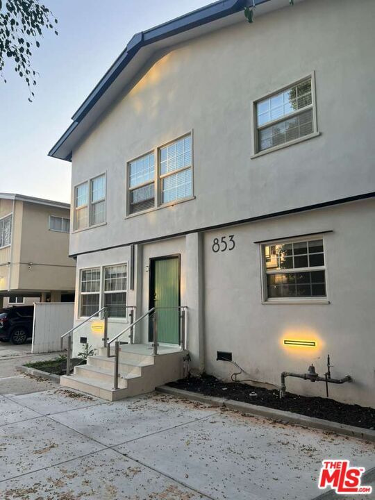 Photo - 853 S Bedford St Unit 1