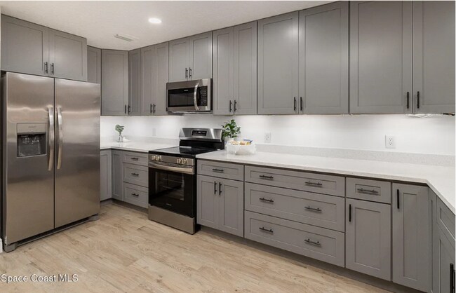 Photo - 1315 Armory Dr NE