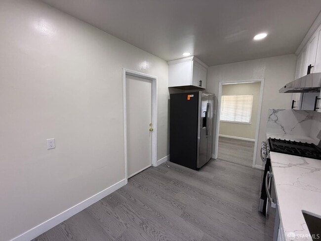 Photo - 25696 Lander Ave