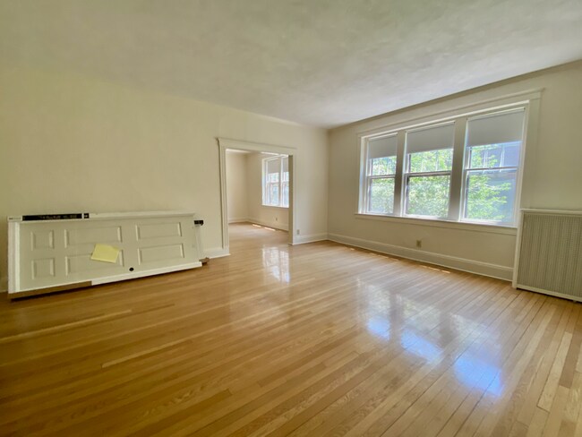 Photo - 12 Alton Pl Unit 2