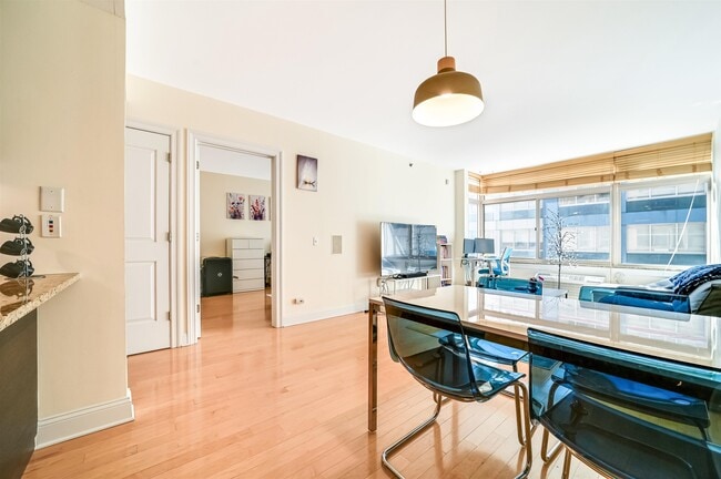 Photo - 10 Regent St Unit #516