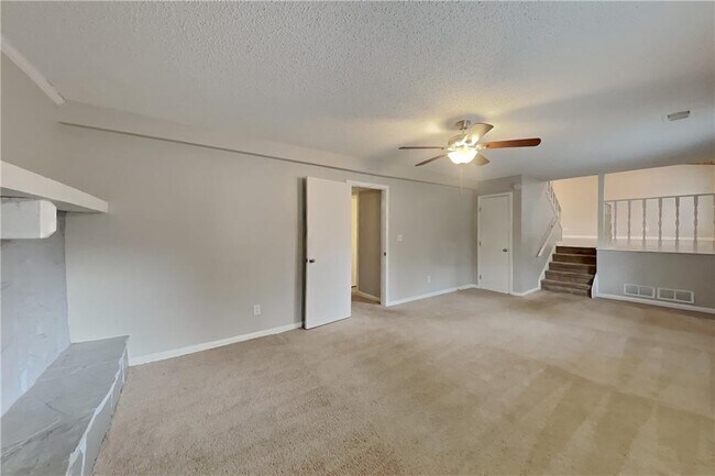 Photo - 1734 Wingard Dr