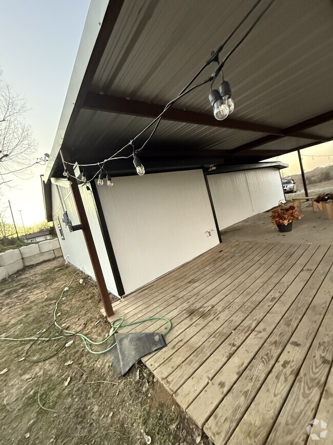 Building Photo - 430 Goliad Cir Rental