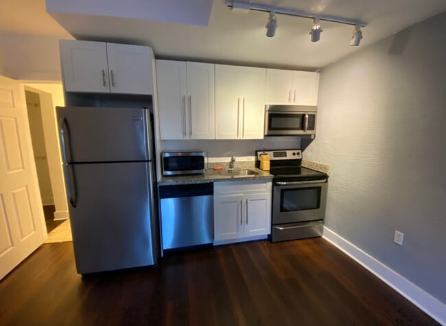 274 NW 32nd St Unit 0