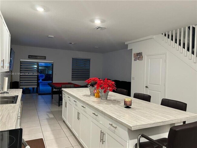 Photo - 25158 SW 107th Ave