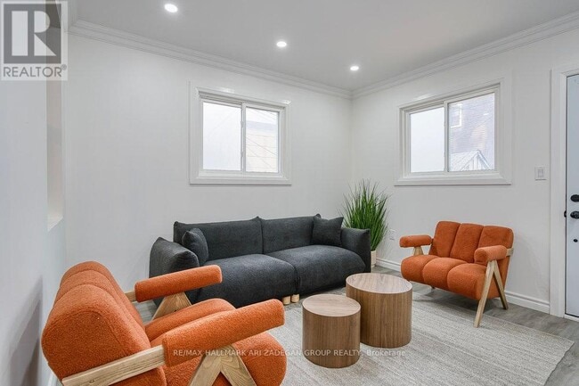 Photo - 151 Broadview Ave