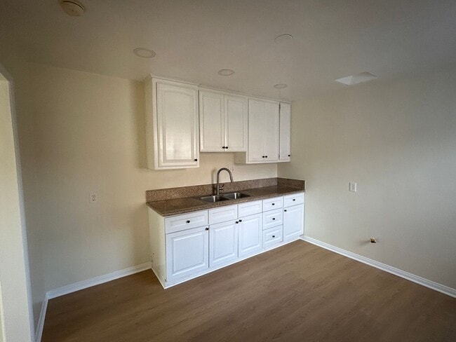 Photo - 147th St. 3129-3131 1/2 Unit 3131