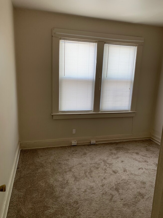 Photo - 156A Lewis St