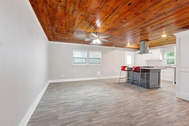 Photo - 618 Harvard St