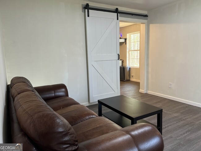 Photo - 5485 Mercedes Dr