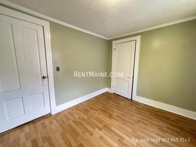 Photo - 233 Parkview Ave Unit 2