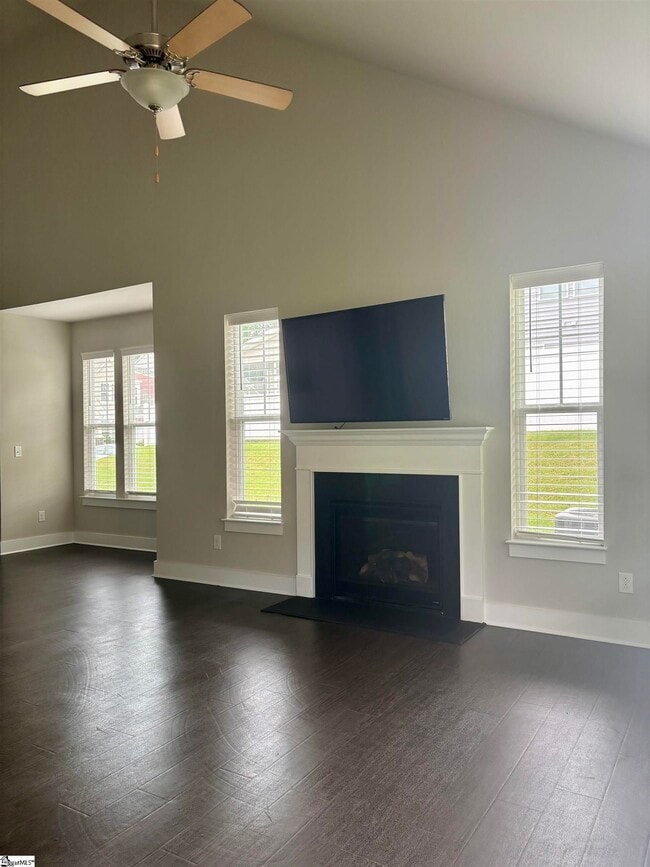 Photo - 109 Creekhaven Ln