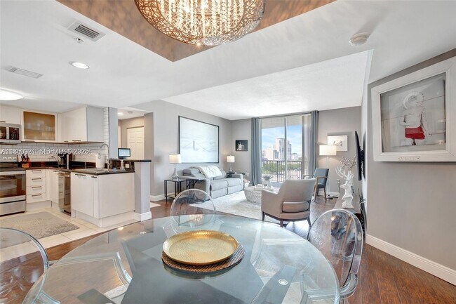 Photo - 140 S Dixie Hwy Unidad 619