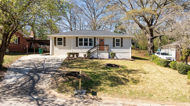 Building Photo - 2215 Gordon Cir SE Rental