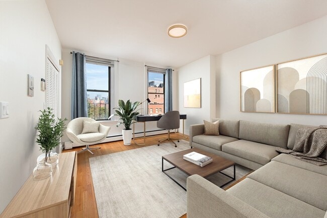 Building Photo - 362 Commonwealth Ave Unit 4E