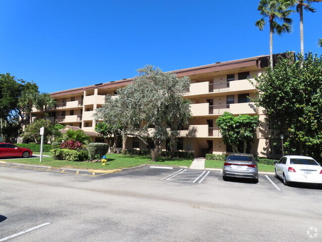 Building Photo - 2659 Carambola Cir N Unit 103 Rental