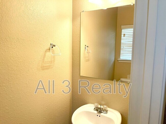 Photo - 6938 Rogers Point