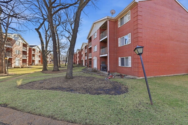 Photo - 4180 Williamsburg Ct Unit 301