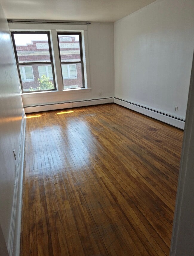 Building Photo - 55 Pleasant St Unit 305