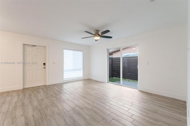 Photo - 130 NW 57th St