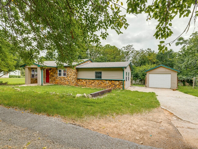 Photo - 817 S Park Ave