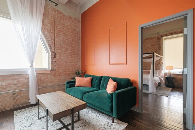 Photo - 500 S Ervay St Unidad ID1297764P