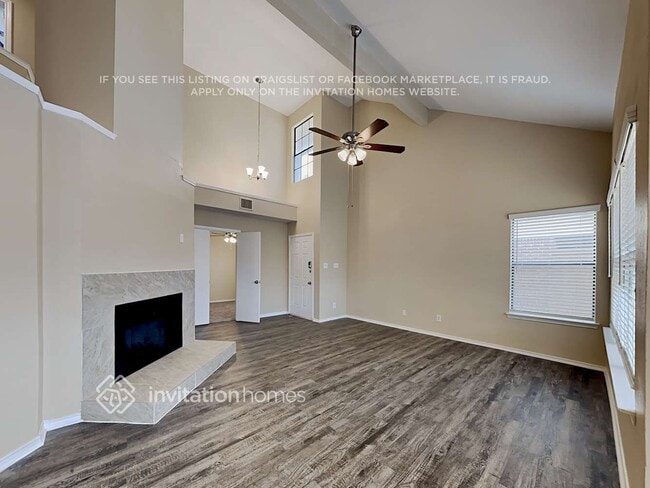 Photo - 927 Sylvan Creek Dr