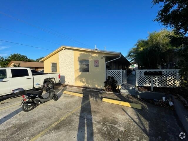 Building Photo - 1130 N F St Rental