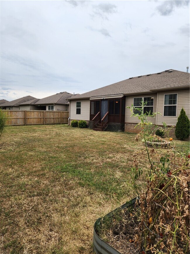 Photo - 705 Olivia Ln