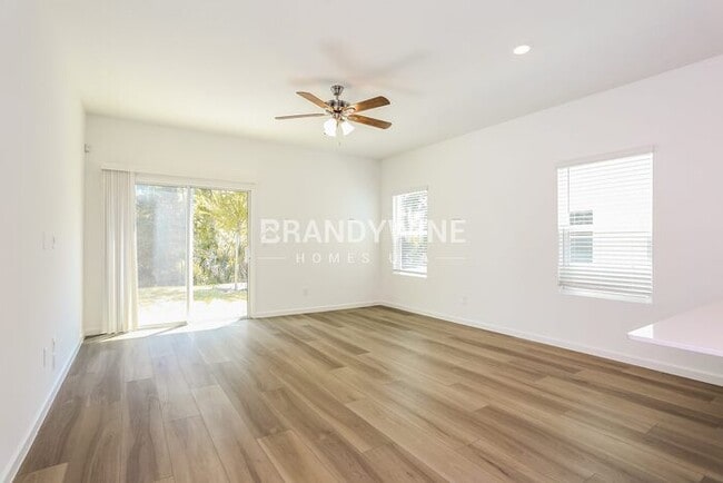 Photo - 641 Holly Lks Dr