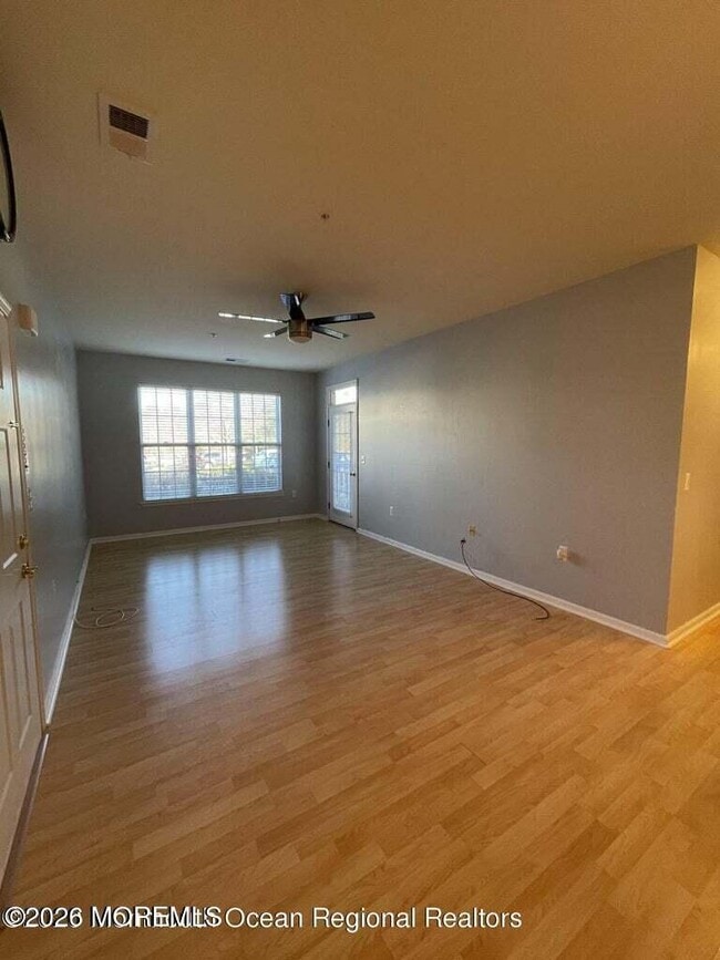 Photo - 610 Sophee Ln