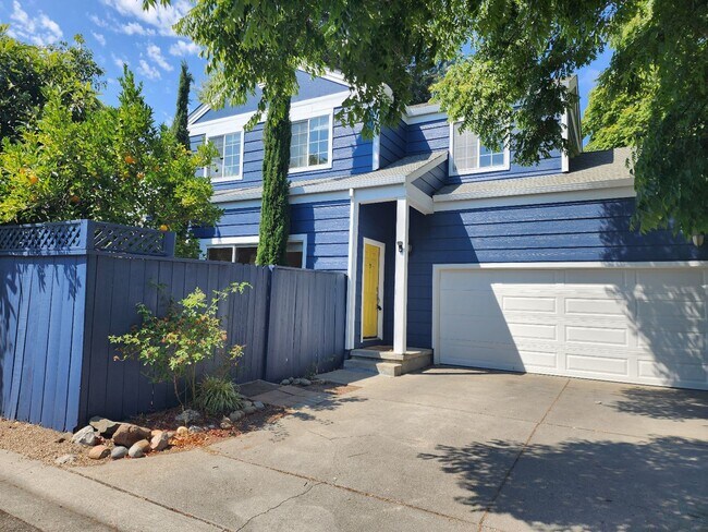 Photo - 963 Kingwood St