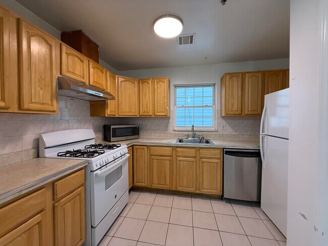 Photo - 12 Bergen Ave Unit 2