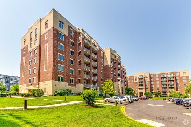 Building Photo - 8727 W Bryn Mawr Ave Unit 309 Rental
