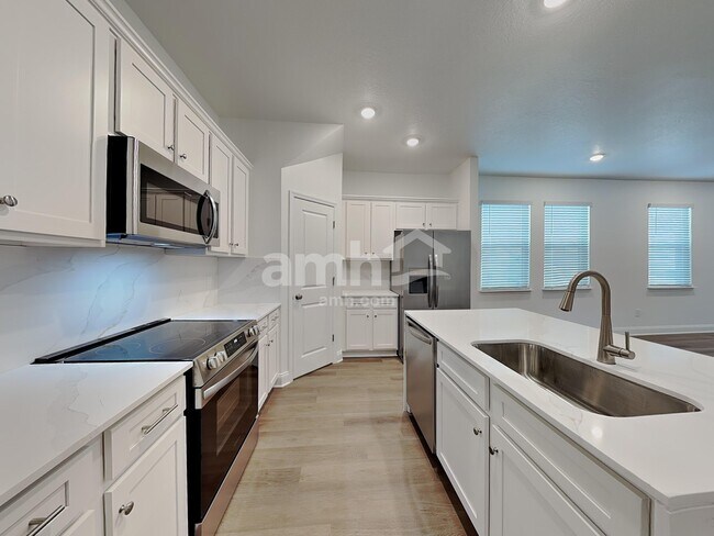 Photo - 16397 Aubergine Aly