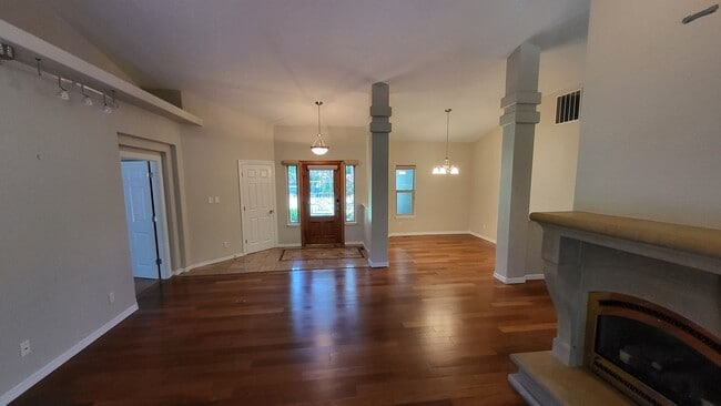 Photo - 3 Bed 2.5 Bath Single Level 3 Car Garage