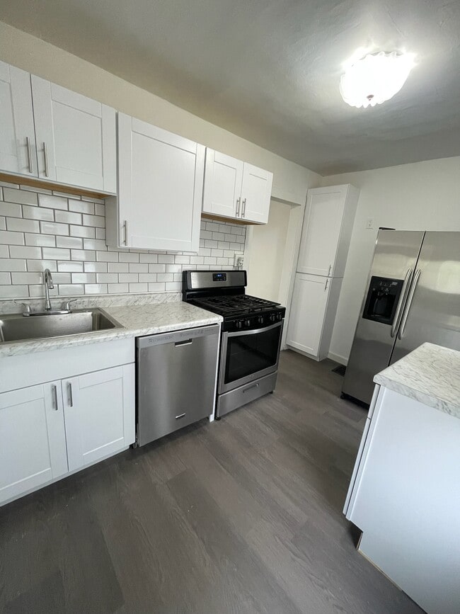 Photo - 116 S Hamilton St