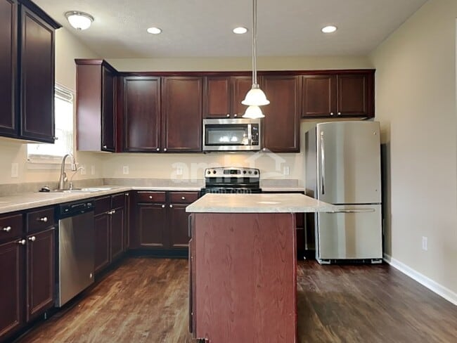 Photo - 9711 Brooks Dr