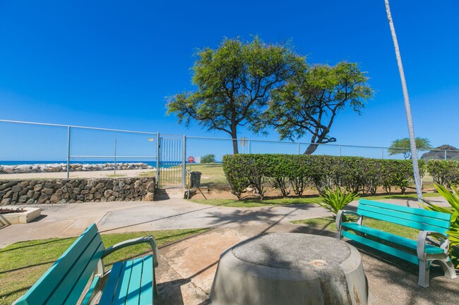 Photo - Direct ocean front 1 bed, 1 bath, covered parking, extra parking stall available for rent Unit B307