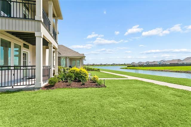 425 Short Bough Ln
