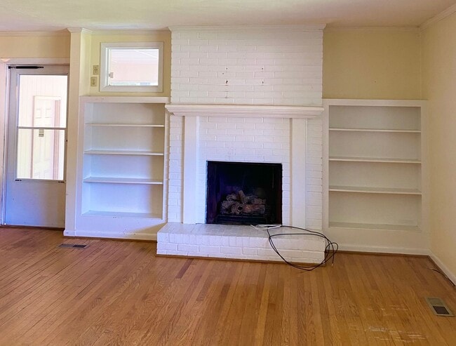 Photo - SINGLE FAMILY HOME IN THE CITY