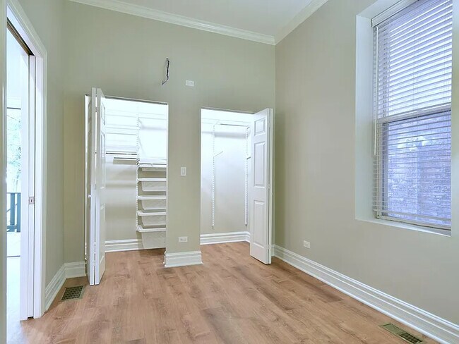 Photo - 1316 N Artesian Ave Unidad 1F